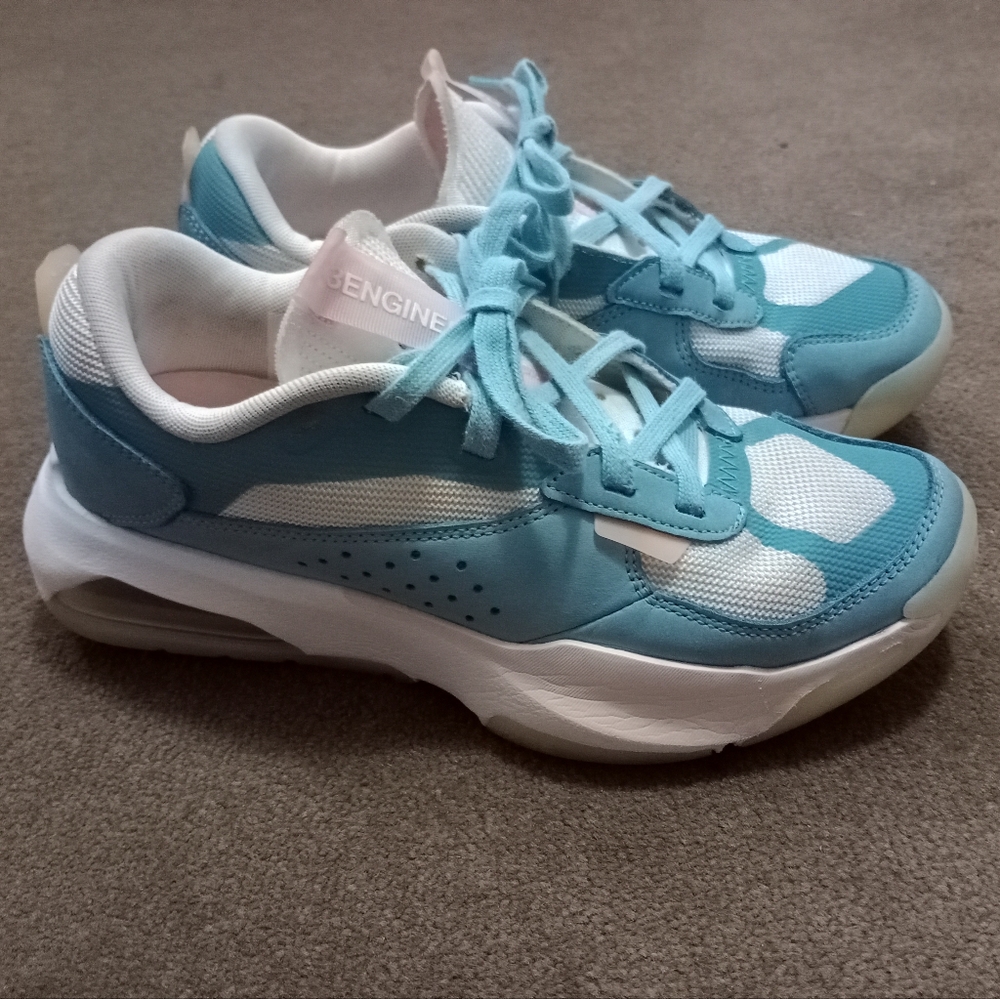 Nike Jordan Air 200e